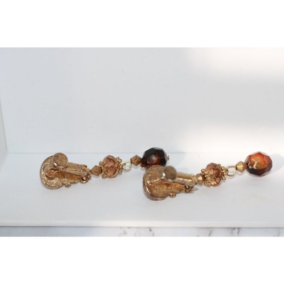 Vintage Champagne Brown & Gold Elegant and Ornate Screw-back Earrings - Picture 9 of 10